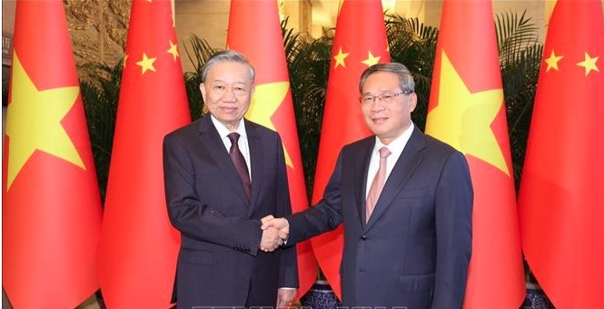 Premier Li Qiang's visit reflects positive contact between senior leaders of Vietnam and China